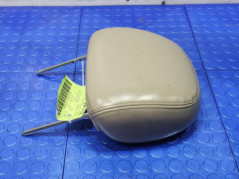 2003 Lincoln Town Car Headrest