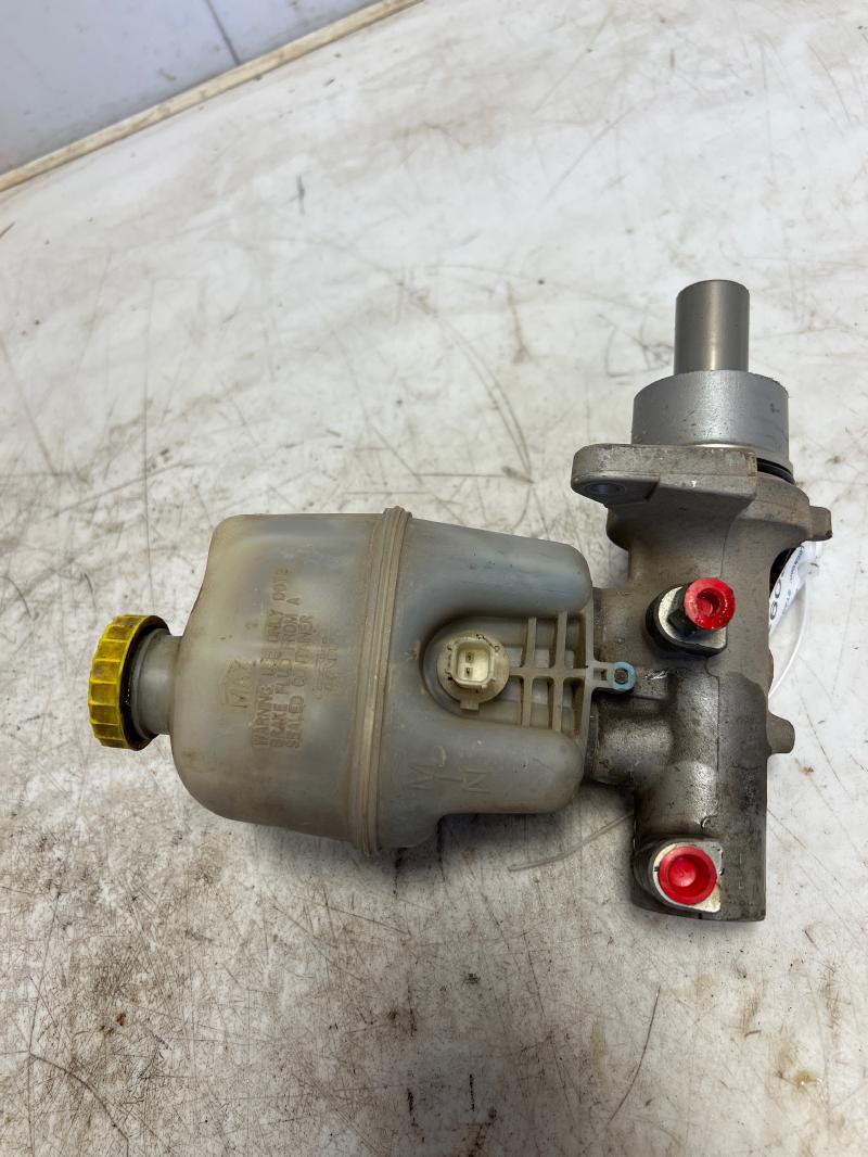 2002 - 2005 Dodge Ram Brake Master Cylinder (Rear ABS ONLY) OEM 05102032AA