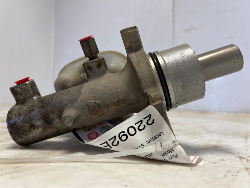 2002 - 2005 Dodge Ram Brake Master Cylinder (Rear ABS ONLY) OEM 05102032AA