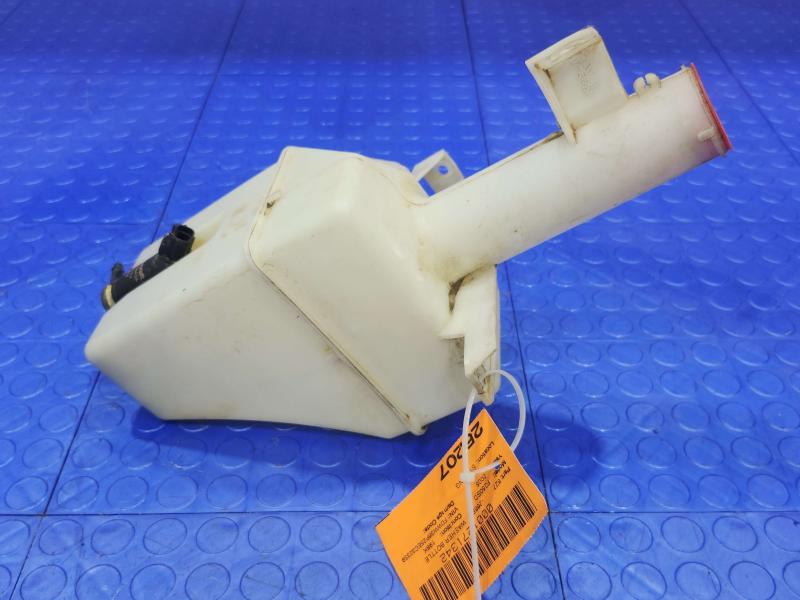 2005 Ford F-350 Super Duty Washer Bottle