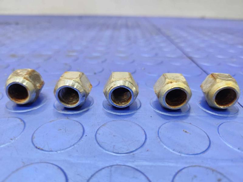 2015 Subaru Legacy Lug Nuts
