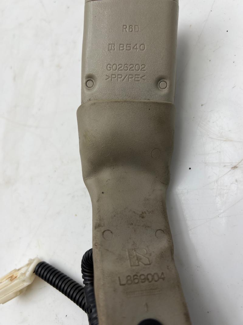 2007 Subaru Legacy Front Seat Belt