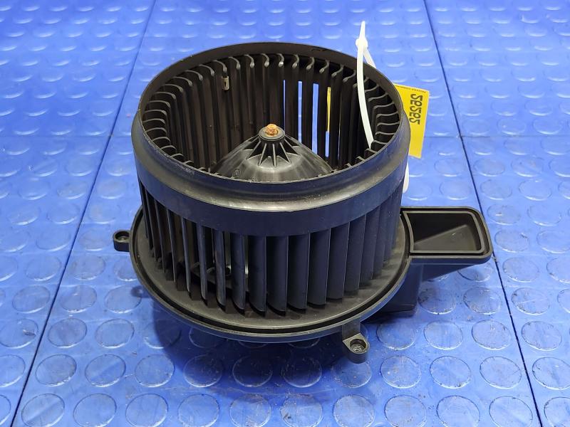 2015 Jeep Grand Cherokee Blower Motor