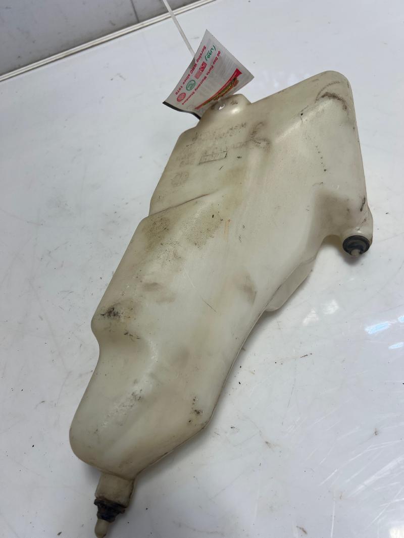 2002 Chevrolet S10 Washer Bottle