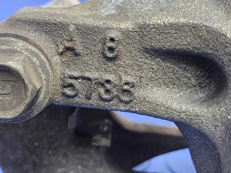 2017 Mitsubishi Outlander Caliper