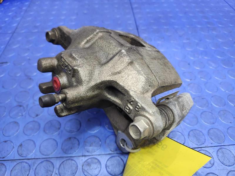 2017 Mitsubishi Outlander Caliper
