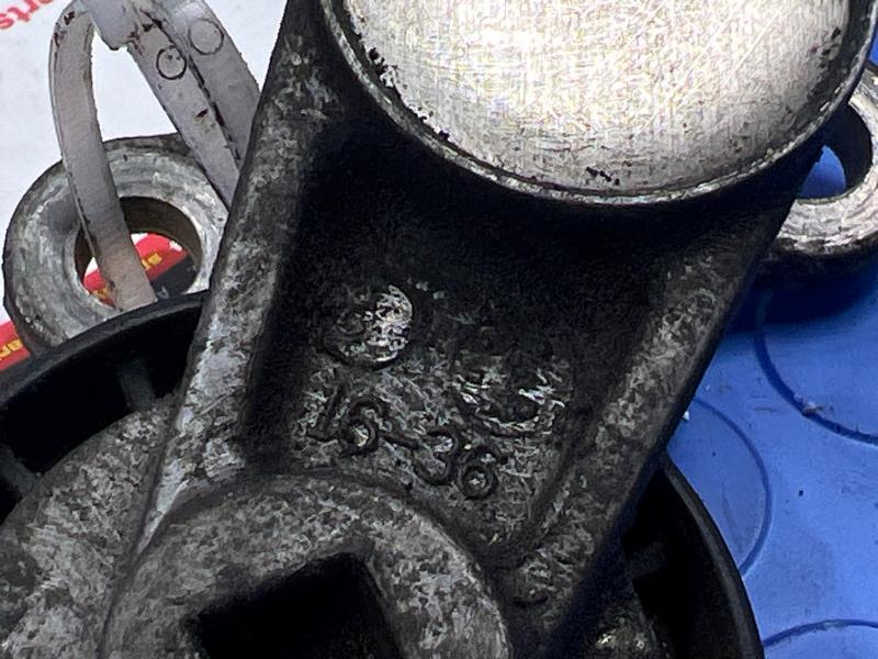 2003 Chevrolet Silverado 2500 Engine Belt Tensioner