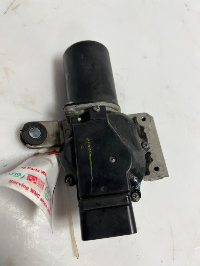 2010 - 2016 Cadillac SRX Windshield Wiper Motor (Front) OEM 25979382