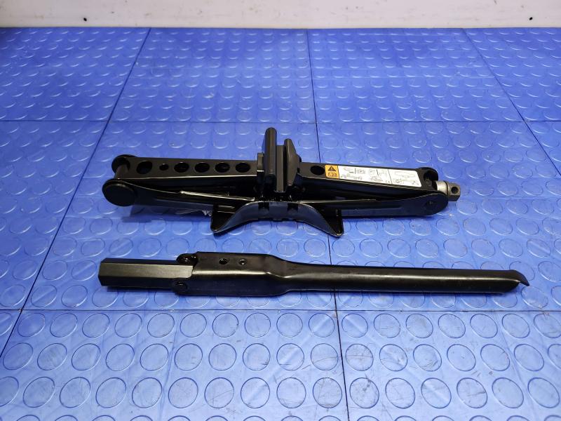 2014 Ford Focus Jack Assembly