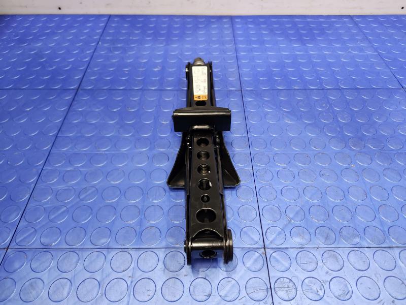 2014 Ford Focus Jack Assembly