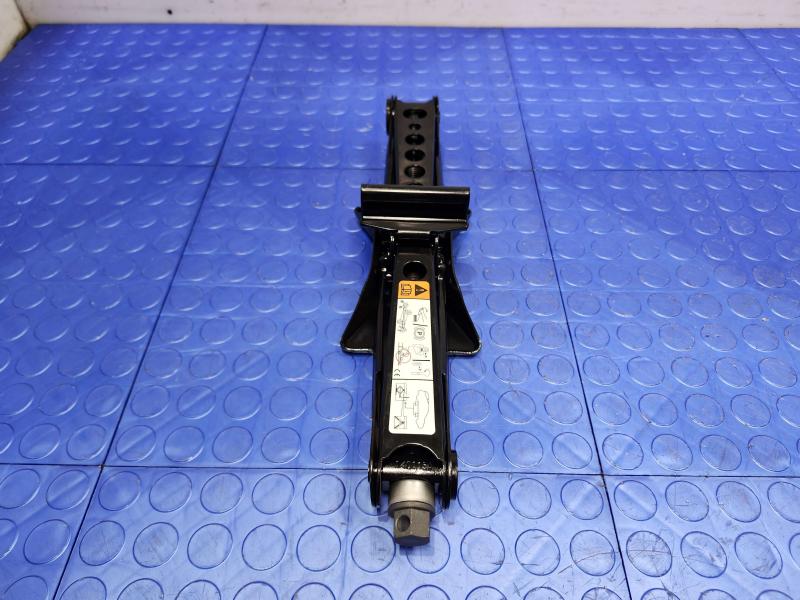 2014 Ford Focus Jack Assembly