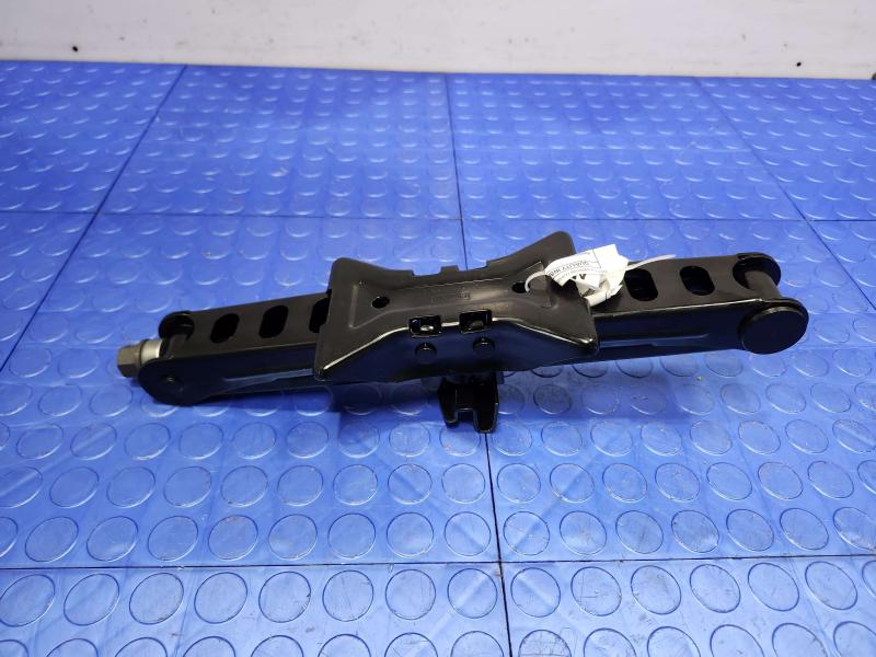2014 Ford Focus Jack Assembly