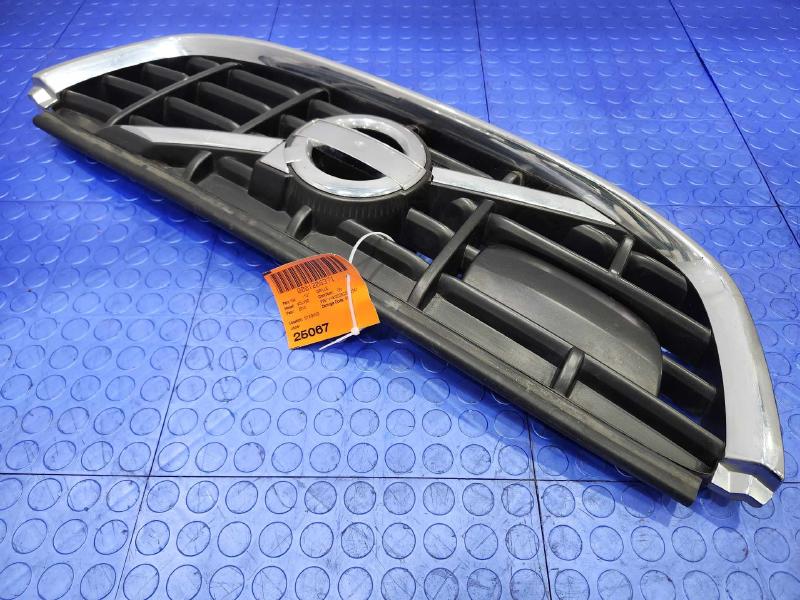 2011-2013 Volvo XC60 Upper Bumper Grille Assembly Genuine OEM Part  31290999
