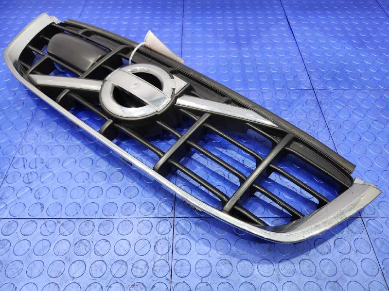 2011-2013 Volvo XC60 Upper Bumper Grille Assembly Genuine OEM Part  31290999