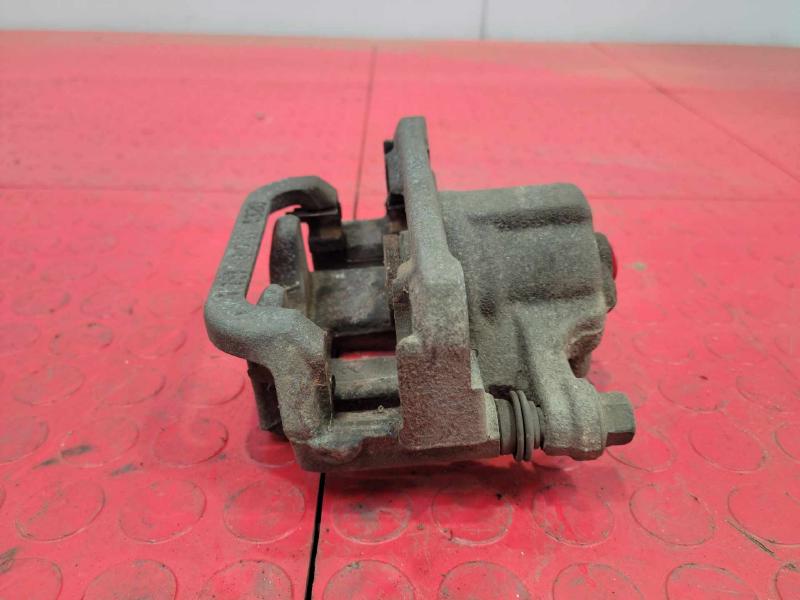 2018 Nissan Rogue Sport Caliper