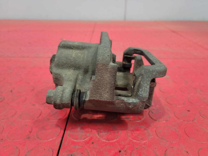 2018 Nissan Rogue Sport Caliper