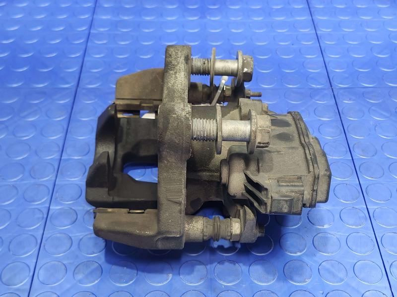 2018 Ford Expedition Caliper