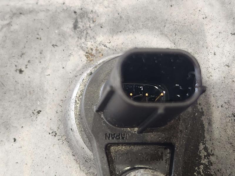 2014 Toyota RAV4 Valve Cover