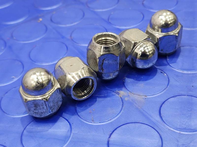 2021 Subaru Crosstrek Lug Nuts