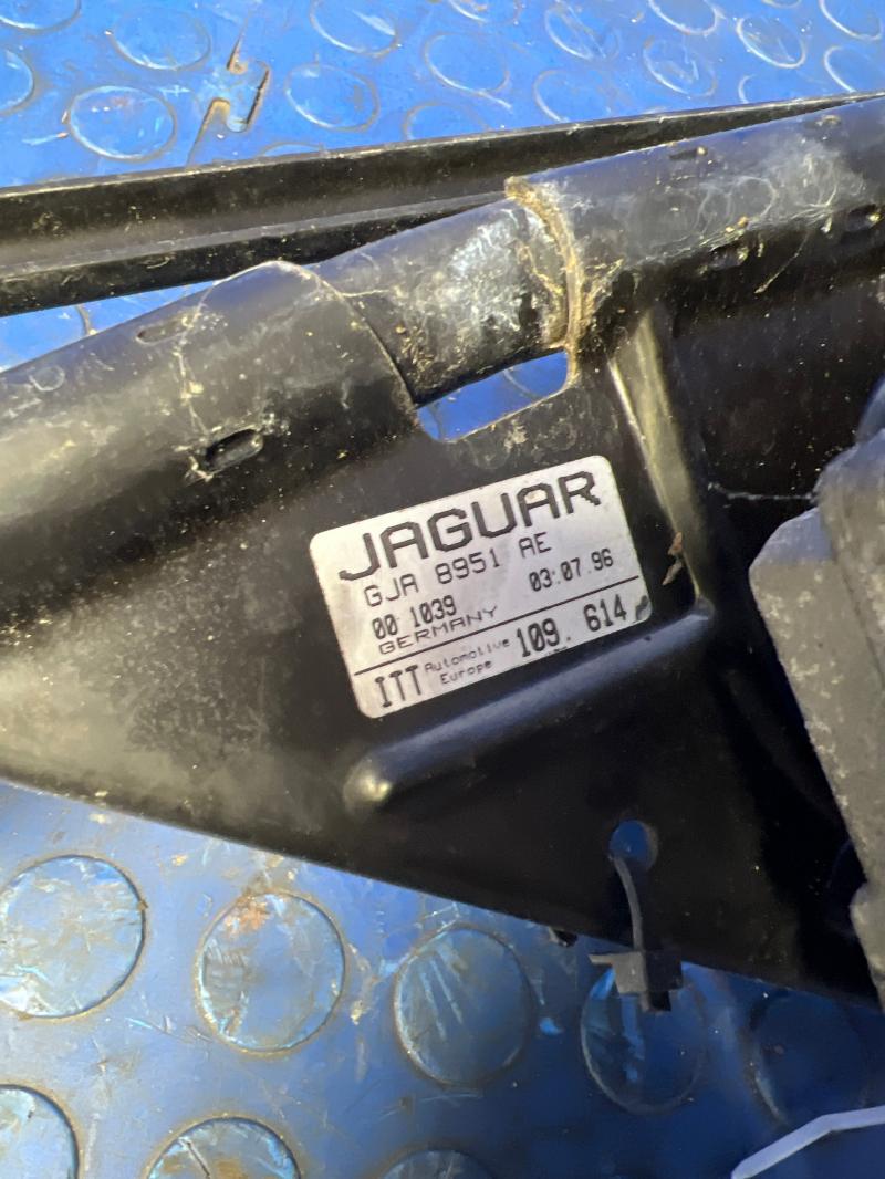 1997 - 2006 Jaguar XK8 Wiper Motor w/ Linkage OEM GJA8951AE