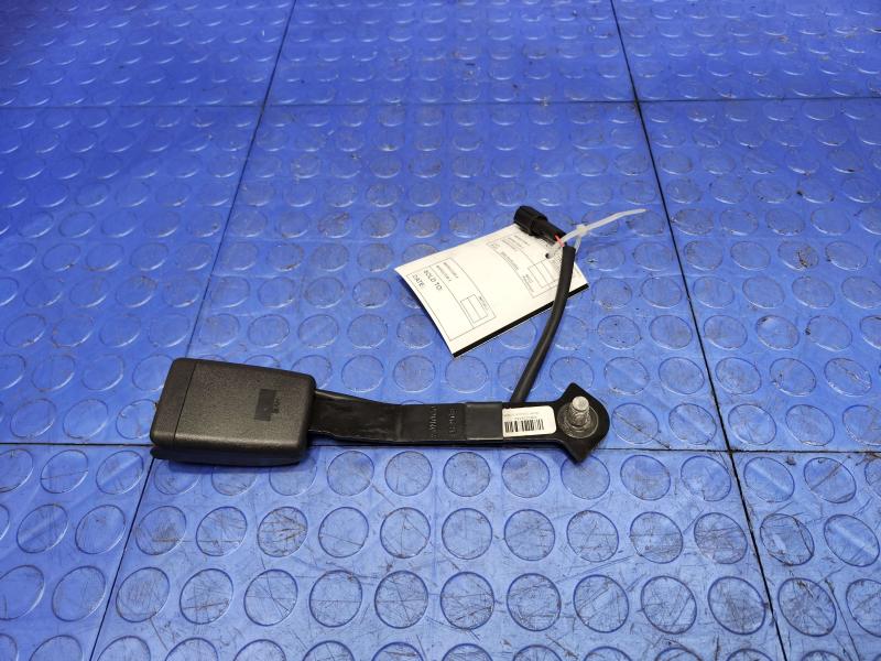 2014 Ford Mustang Front Seat Belt