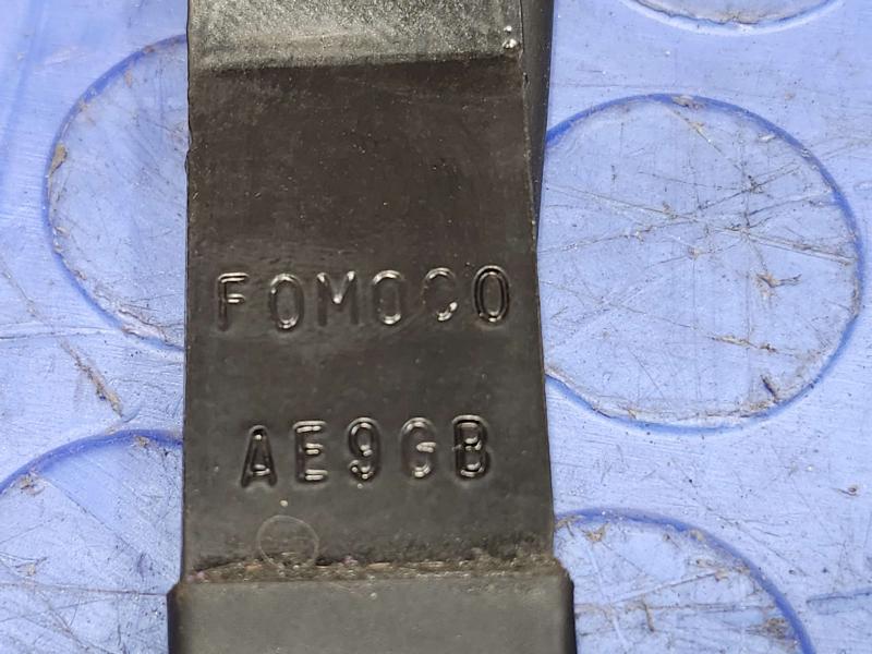 2014 Ford Mustang Front Seat Belt