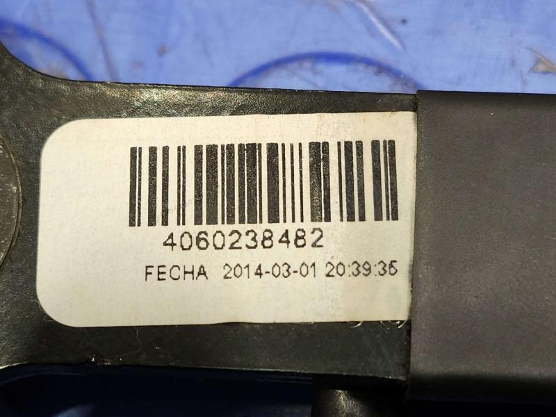 2014 Ford Mustang Front Seat Belt