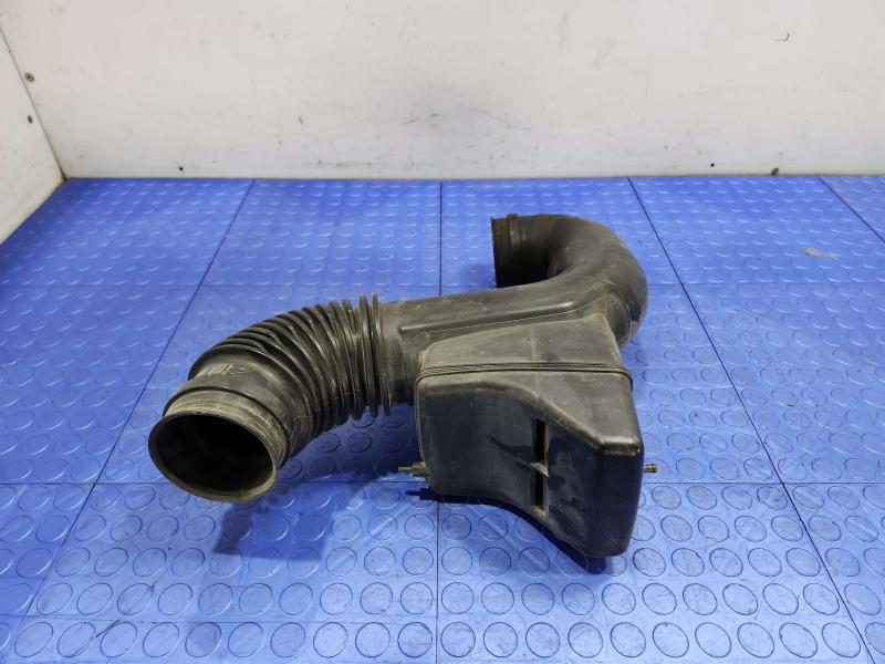 2003 Toyota 4Runner Air Intake Tube/Resonator