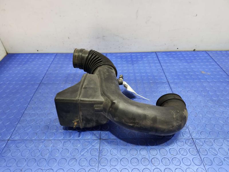 2003 Toyota 4Runner Air Intake Tube/Resonator