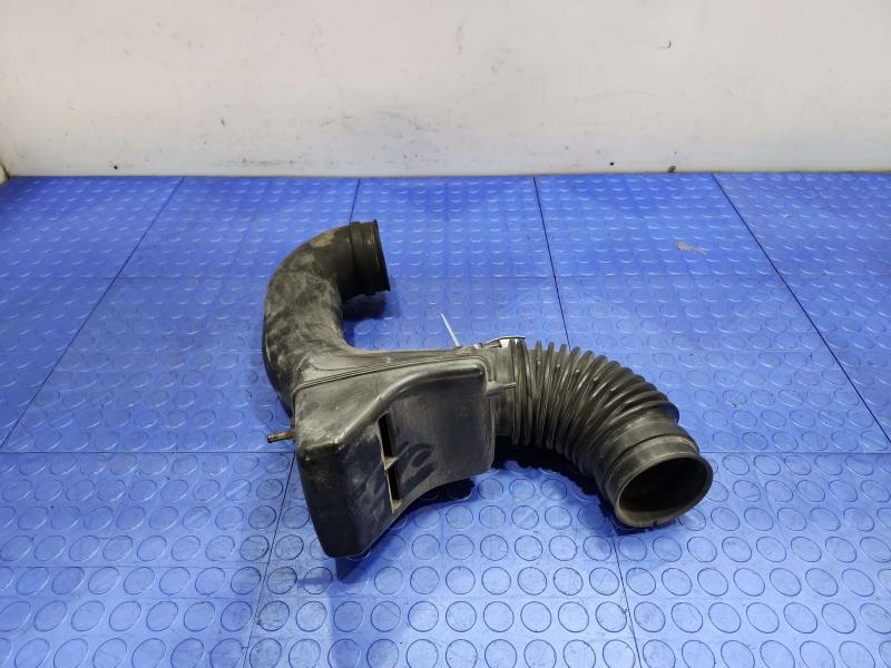 2003 Toyota 4Runner Air Intake Tube/Resonator