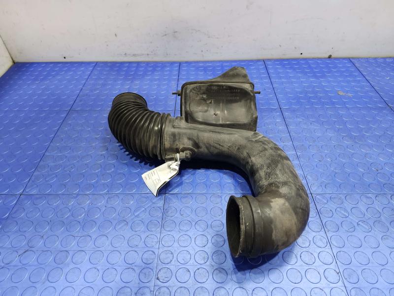 2003 Toyota 4Runner Air Intake Tube/Resonator