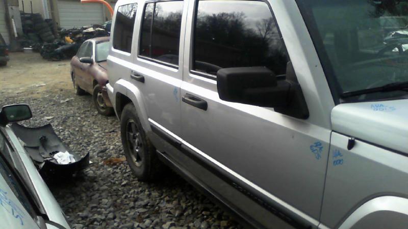 2006 Jeep Commander Info-Gps-Tv Screen