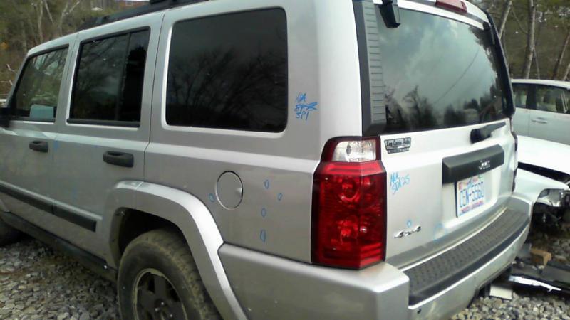 2006 Jeep Commander Info-Gps-Tv Screen