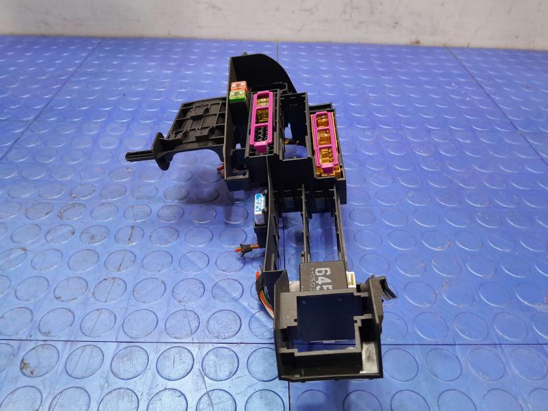 2018 Audi A4 Cabin Fuse Box