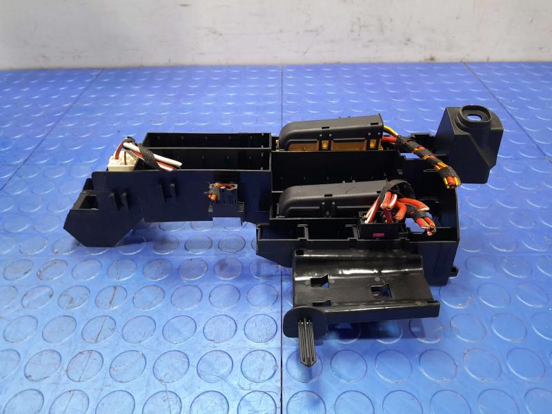 2018 Audi A4 Cabin Fuse Box
