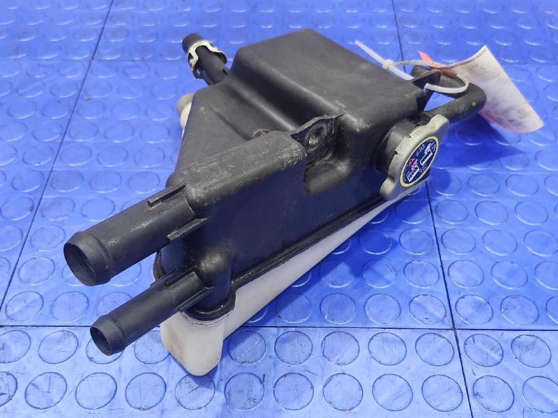 2013 Ford F-350 Super Duty Coolant Recovery Bottle