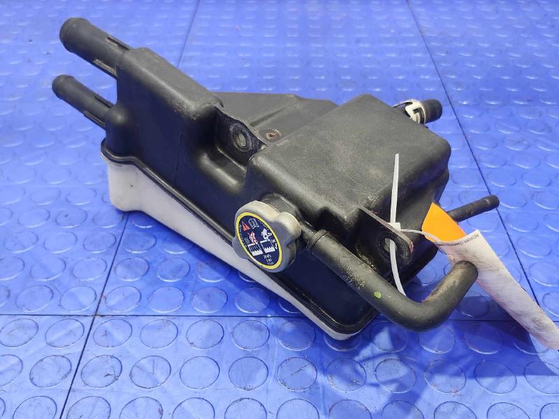 2013 Ford F-350 Super Duty Coolant Recovery Bottle