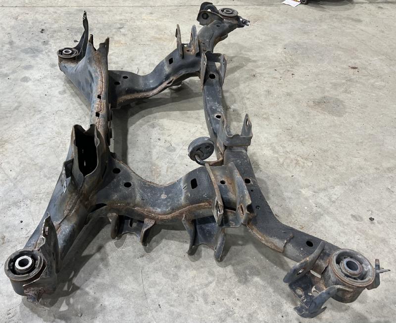 2014 Subaru Forester Crossmember/Cradle/Undercarria