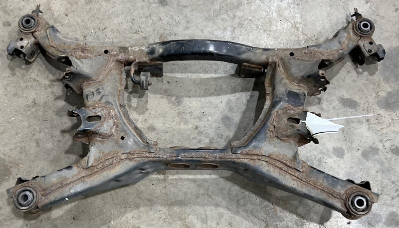 2014 Subaru Forester Crossmember/Cradle/Undercarria