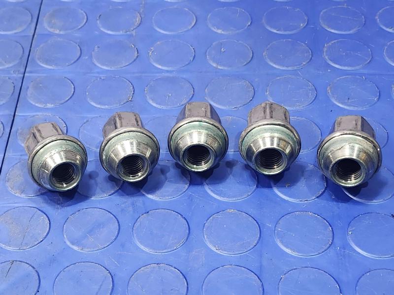 2018 Buick Regal Lug Nuts