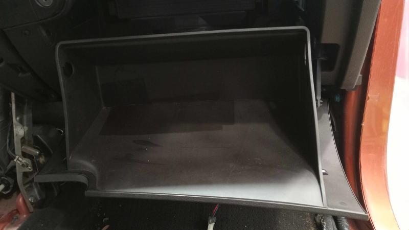 2013-2018 Hyundai Santa Sport Glove Box Compartment Black OEM 845104Z000RYN