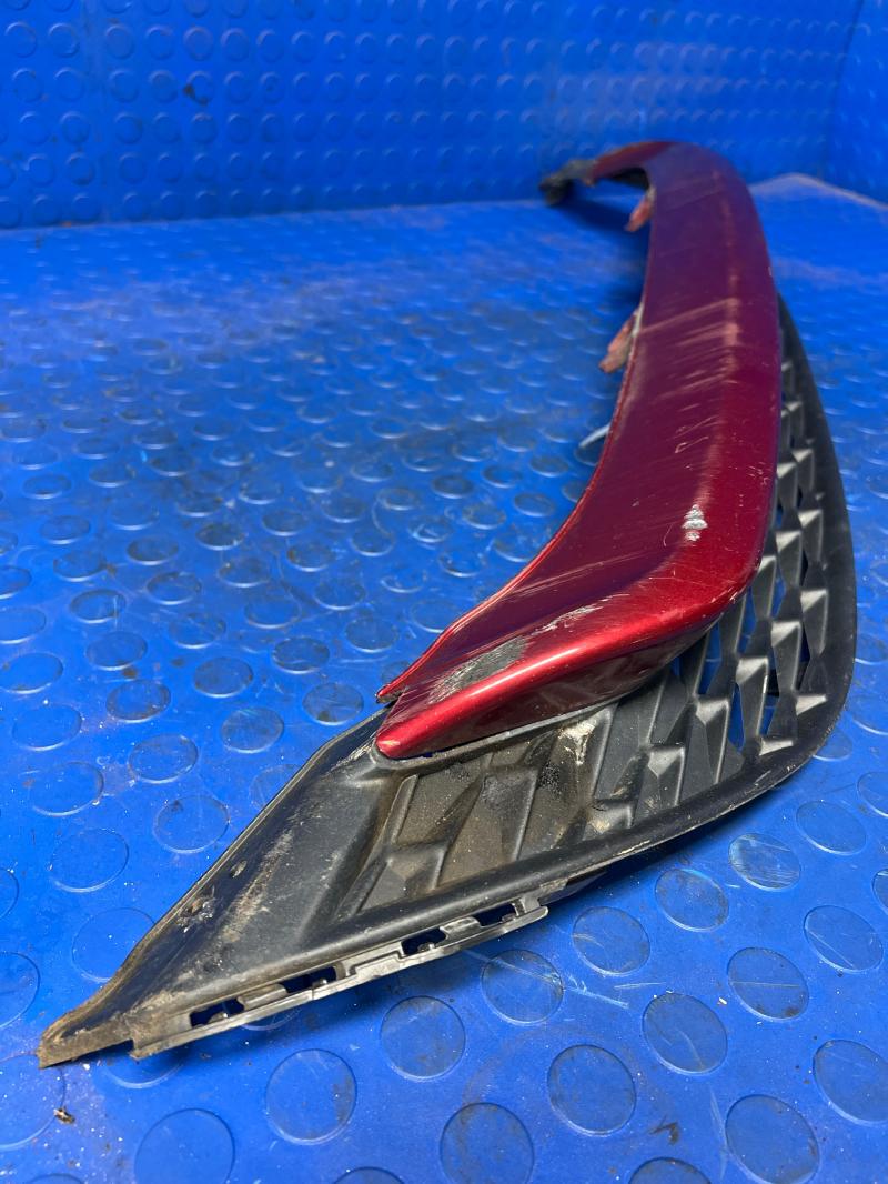 2015-2018 Ford Focus Lower Bumper Grille / Spoiler Assembly OEM FM5Z17K945AA FM5Z17626AA
