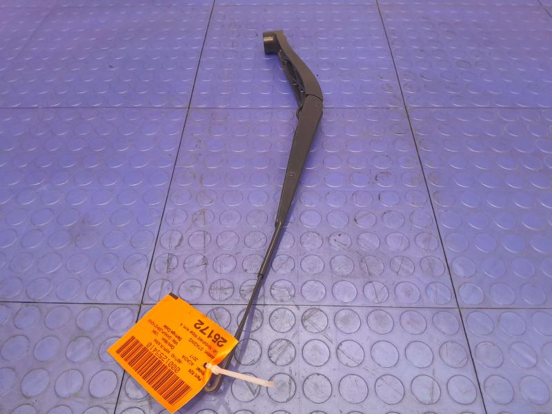 2017 GMC Acadia Wiper Arm