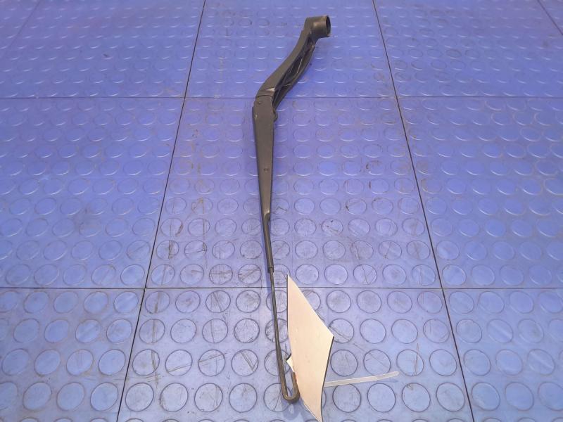 2017 GMC Acadia Wiper Arm
