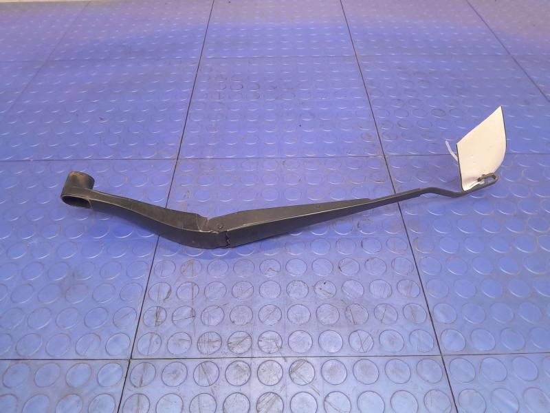 2017 GMC Acadia Wiper Arm