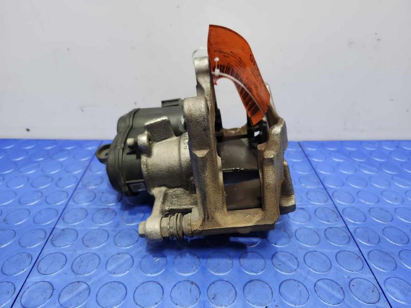2018 Audi Q7 Caliper