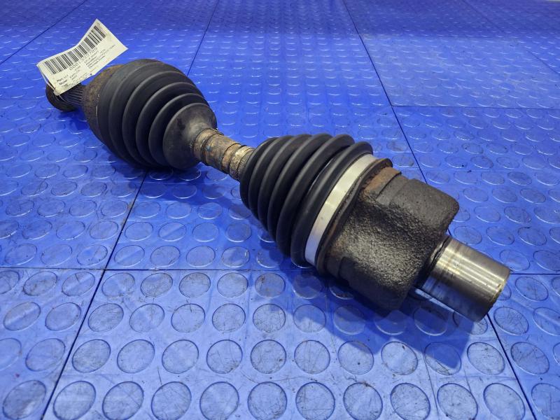 2004 Ford Explorer Axle Shaft