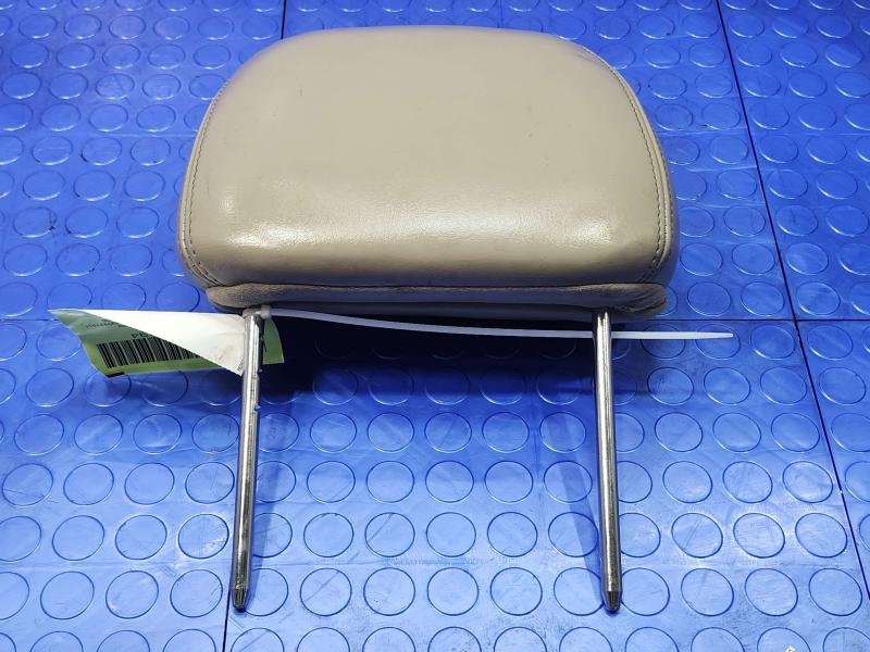 2003 Lincoln Town Car Headrest