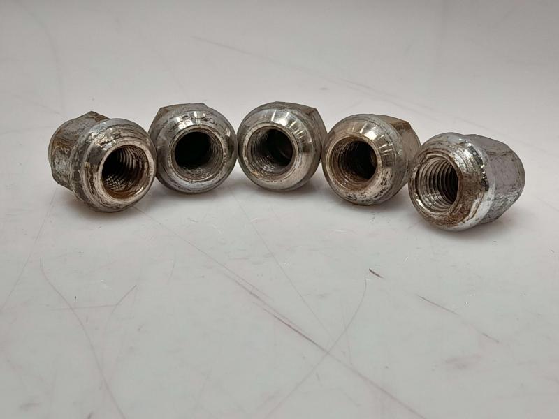 2013 Honda Civic Lug Nuts