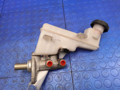 2020-2023 Kia Rio Brake Master Cylinder Assembly Genuine OEM 58510H9260